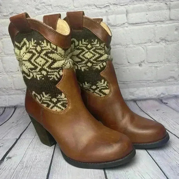 GIANNI BINI BOOTS WOMEN BROWN LEATHER SHERPA LINED SLOUCH ANKLE BOOTIE Size 6.5 - Picture 1 of 10